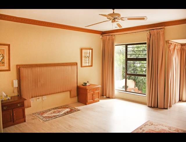 4 BEDROOM HOUSE FOR SALE IN BEDFORD PARK